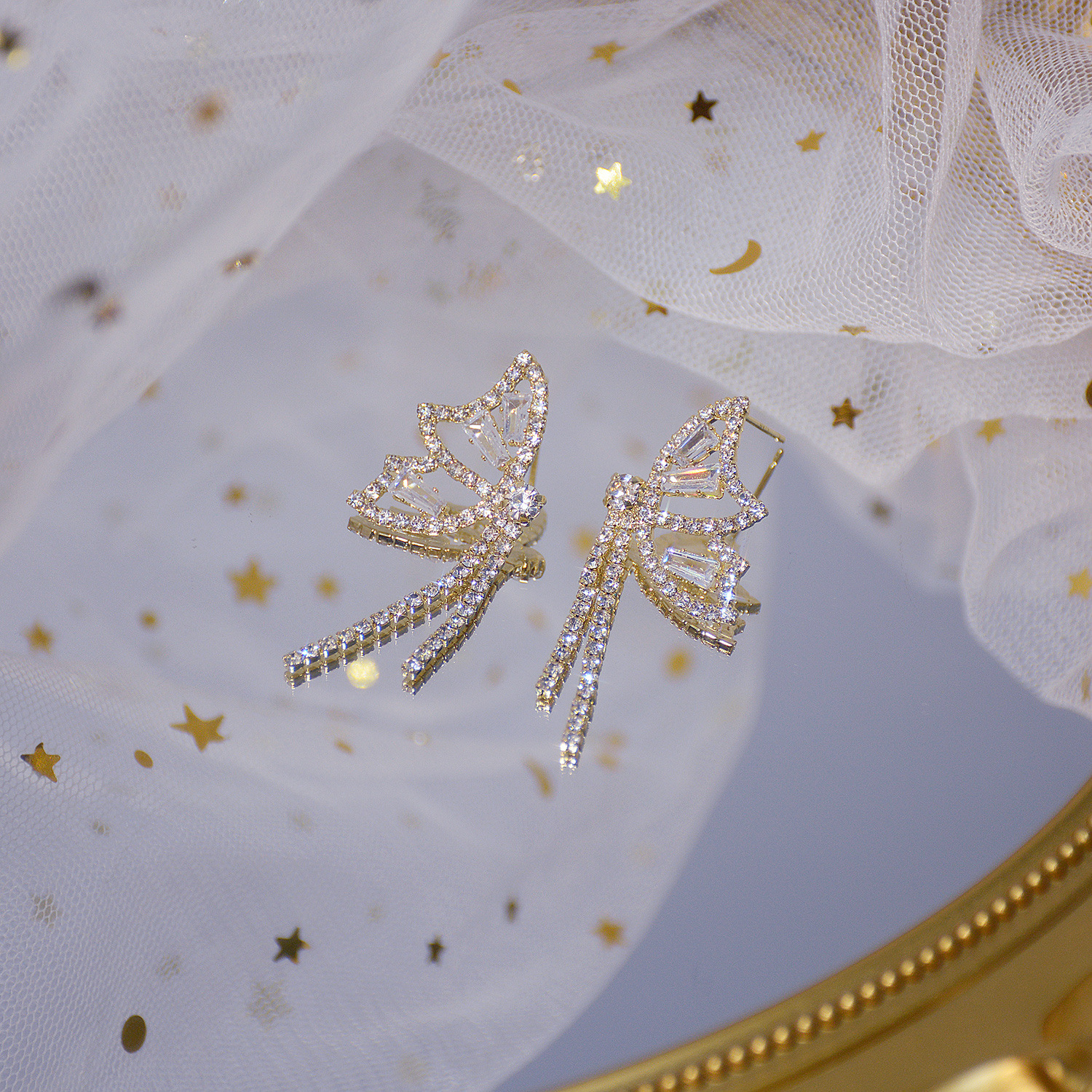 Butterfly wing ear stud