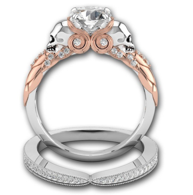 Two-tone diamond ring