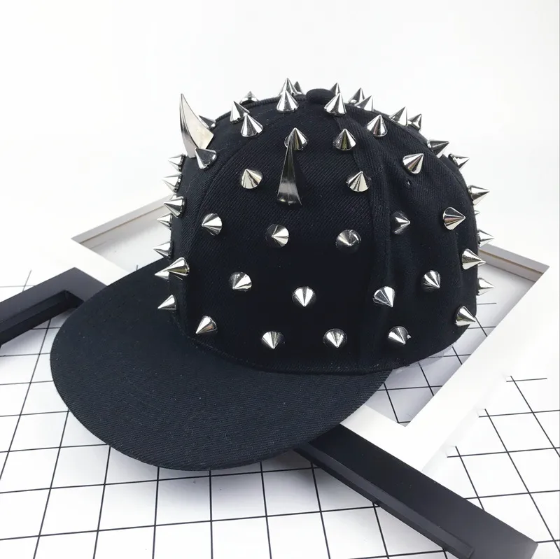 Punk style gold silver rivet men's and women's baseball hat - Horn Silver