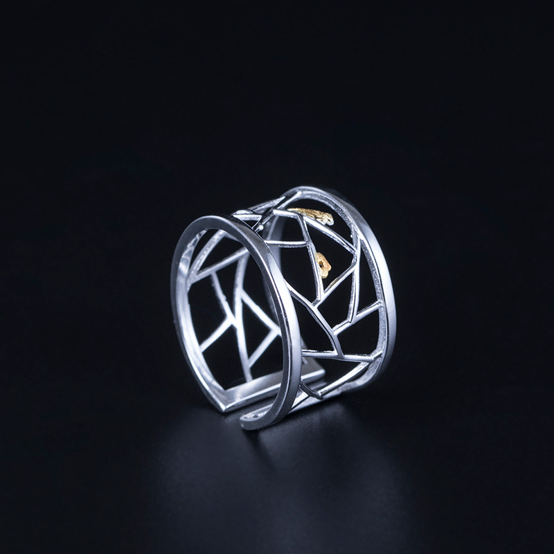 Small bird irregular wide ring