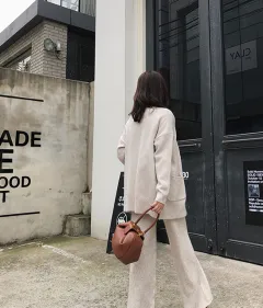 flavour leisure suit set, female autumn V collar knitted cardigan loose loose leg pants chic temperament net red two piece - Red - View 1