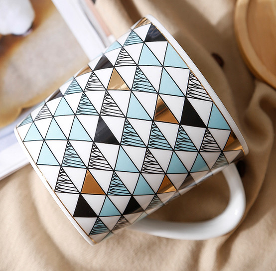 Large capacity ceramic mug