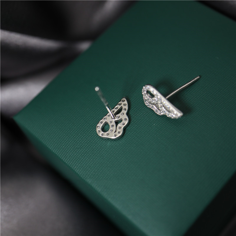 Studded female angel's wings slightly inlaid