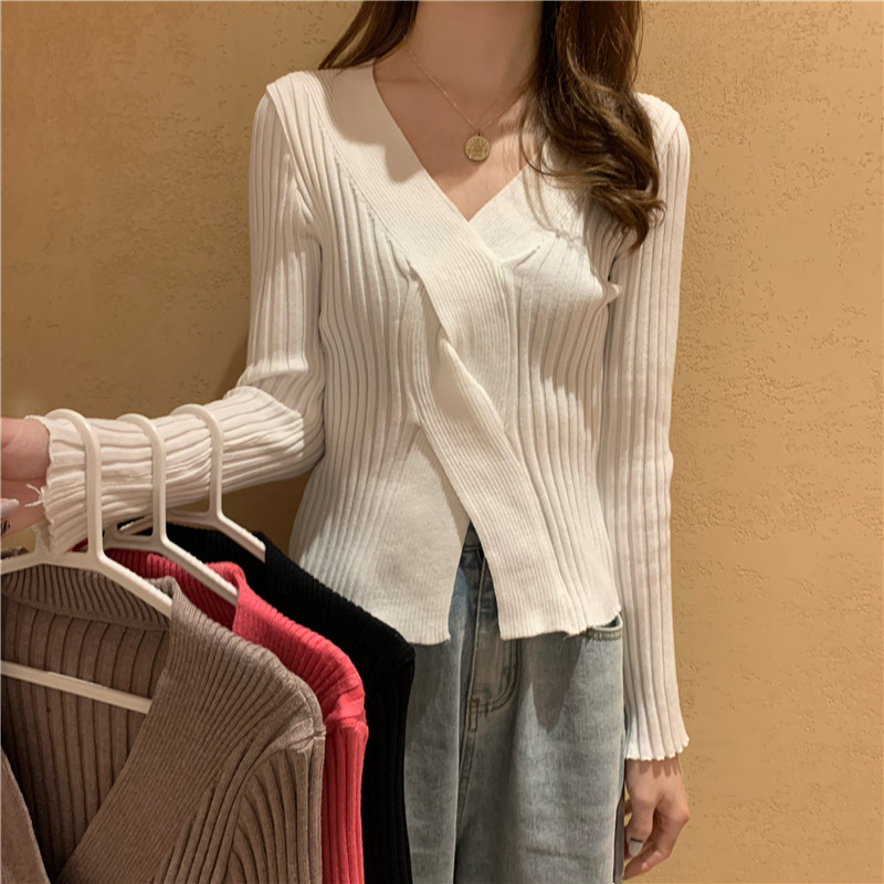 Design cross knit sweater