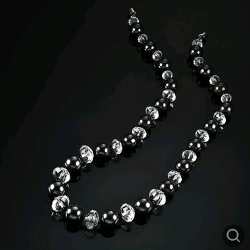 Magnetic Black Magnet Diamond Exquisite Faceted Bead Necklace