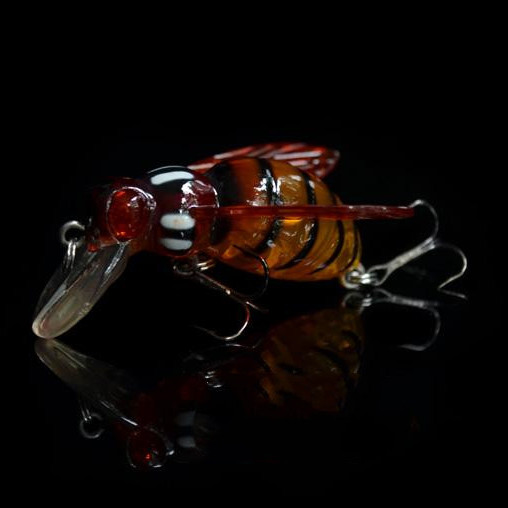 Insect bee simulation rain bait