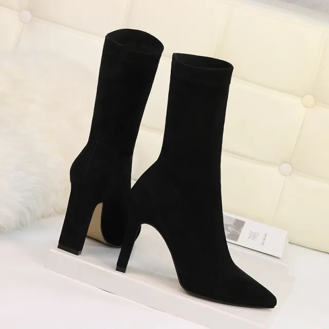 Chunky heel and fleece pointed toe boots Black - Shop at LoveMi