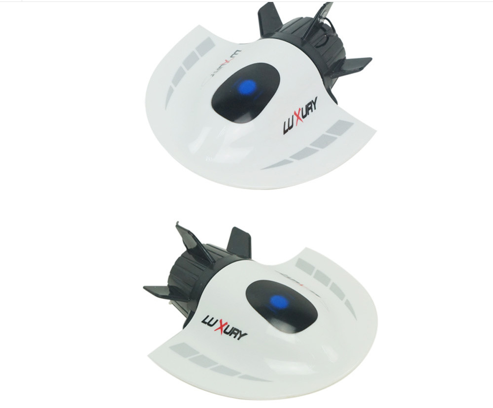 Magical Wei mini remote control submarine water children's toy remote control boat