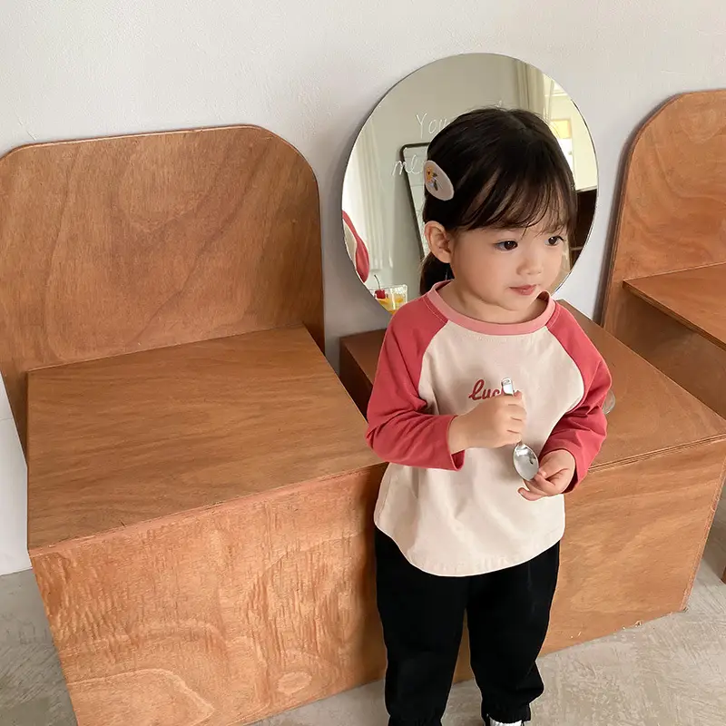 Children's raglan sleeve T-shirt