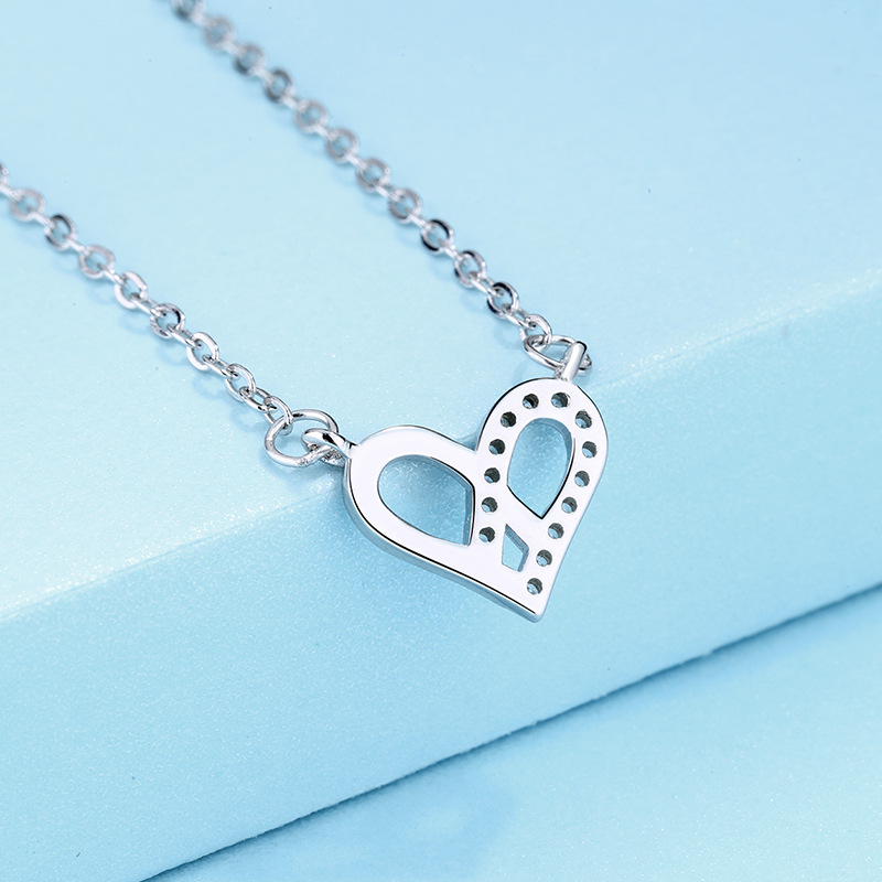 Double heart-shaped necklace female temperament niche