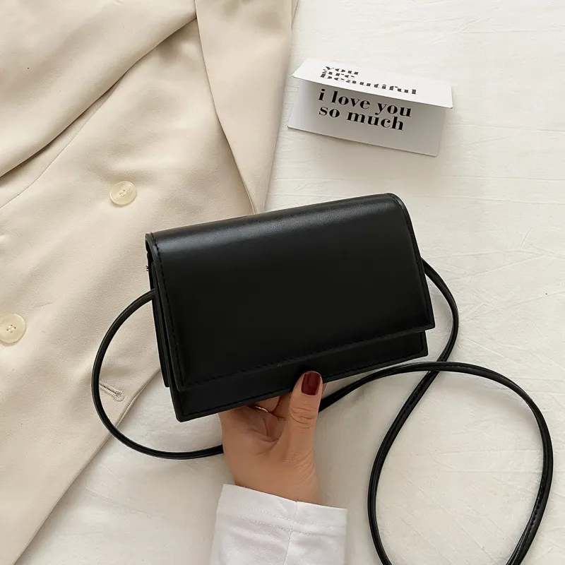 The new fashionable small square bag of is versatile - Black