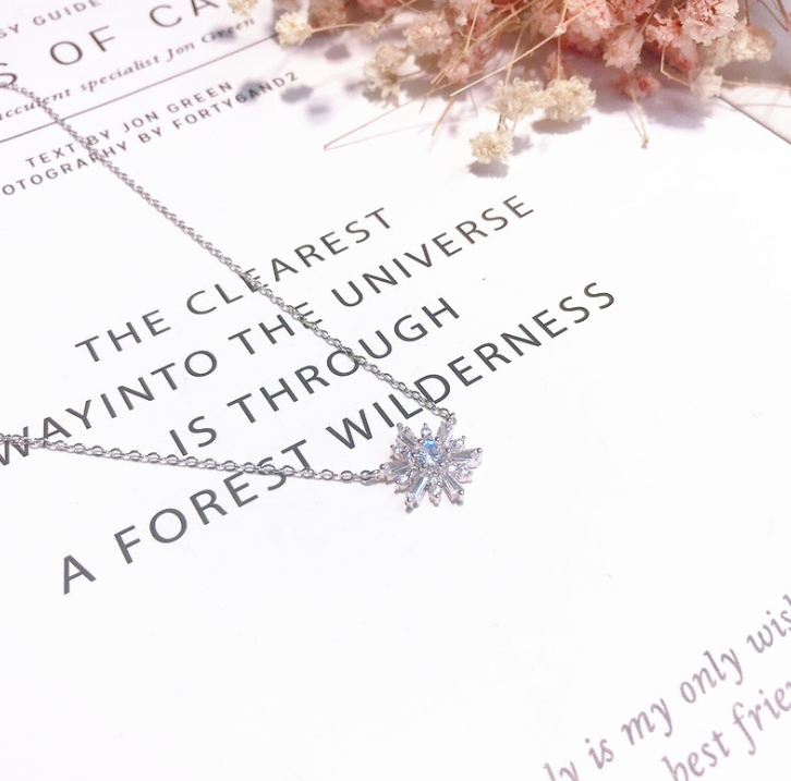 Korean temperament female clavicle chain transfer beads inlaid zircon style chain