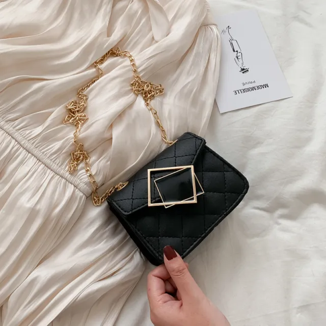 Fashion messenger small square bag Black - Shop at LoveMi