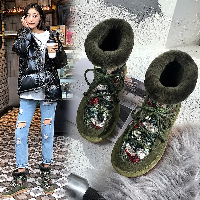 Snow boots with wool felt bandage