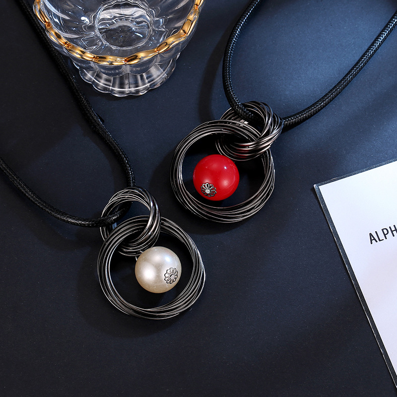 Round pearl versatile sweater chain ornament lady