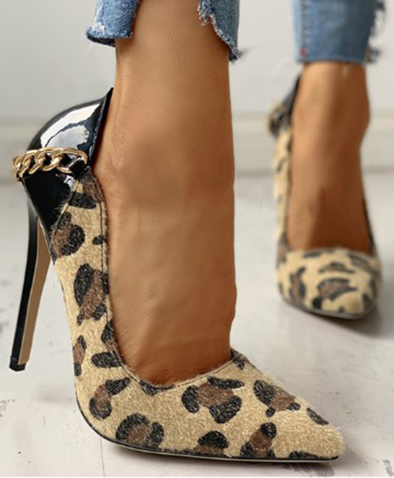 Pointed toe slip-on high heels with metal decoration