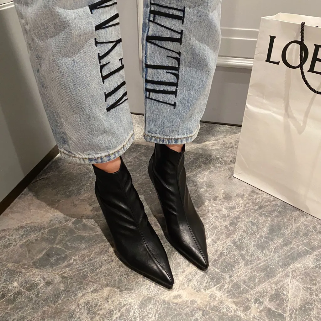 Elastic pointed toe stiletto mid-heel short boots - Black