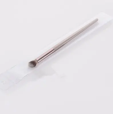 Eye shadow brush