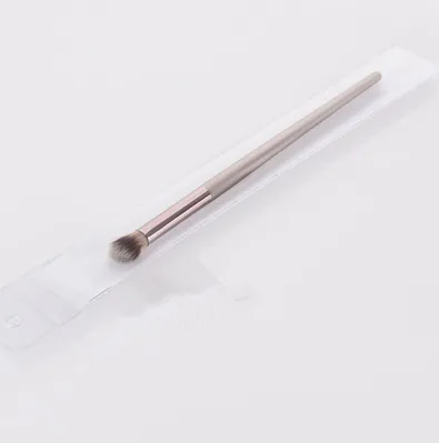 Eye shadow brush Eye Shadow Smudge Brush - Shop at LoveMi
