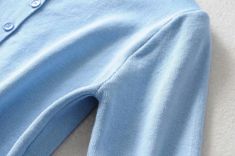 Long-sleeved breasted short cordless sweater