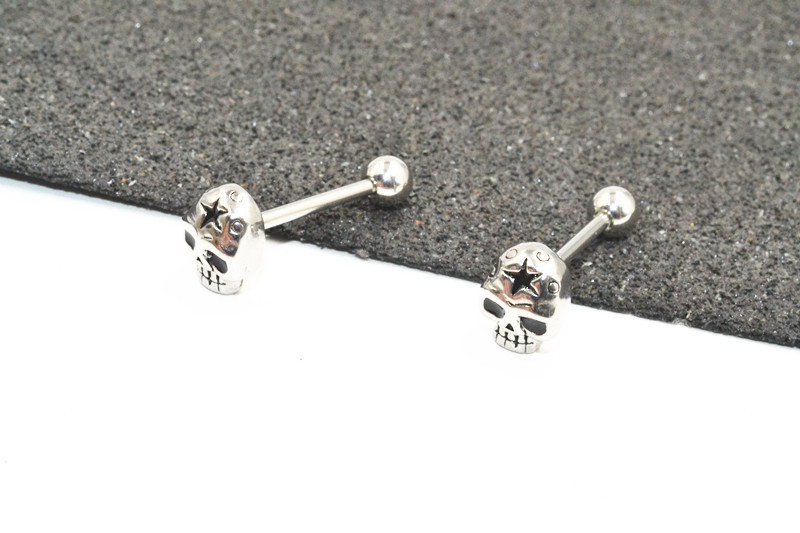 Tongue ring of European and American Skull