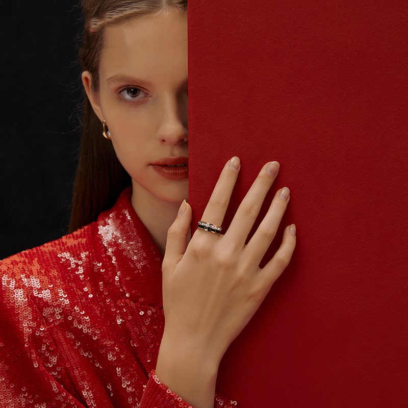 Japanese light luxury titanium steel ring