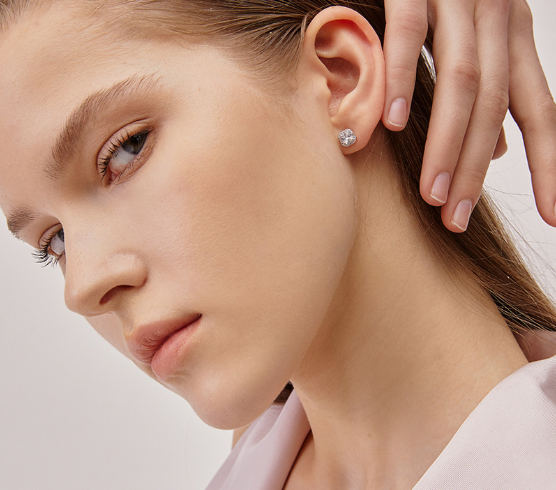 Small exquisite earrings