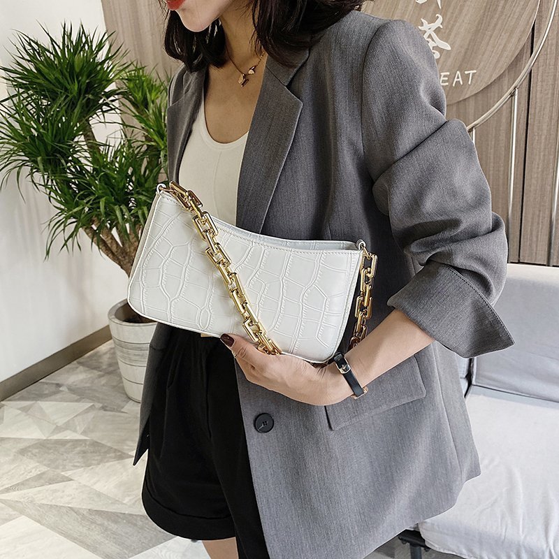 The latest Korean women's bag chain shoulder bag women's lovely handbag