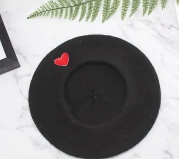 Love wool beret with embroidered painter hat Black - Shop at LoveMi