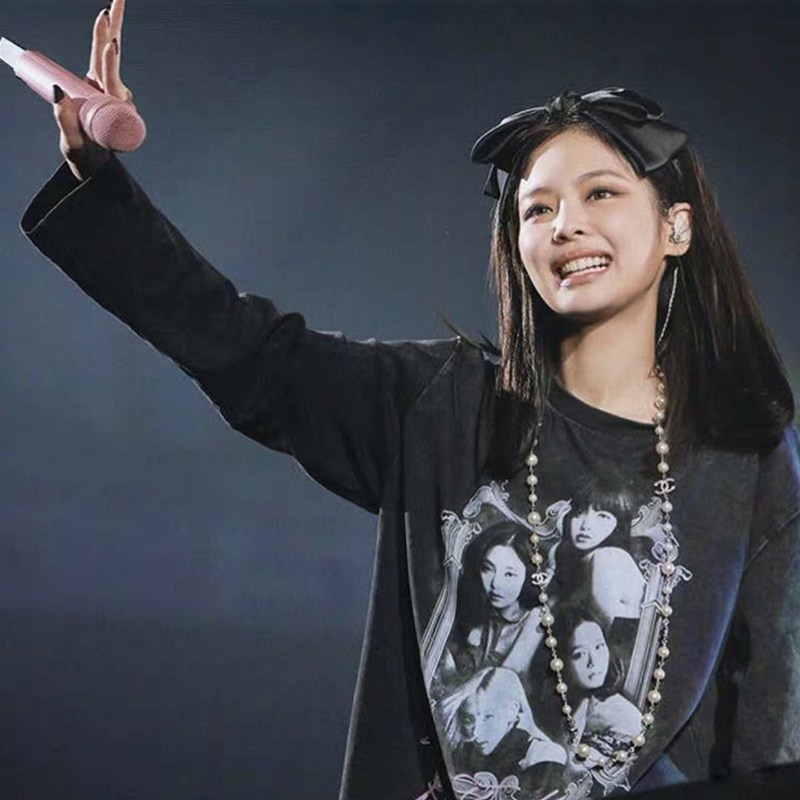 Portrait Washed Printed Dark Gray T-shirt Loose Long Sleeve Top