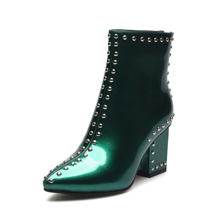 Pointed high-heeled Martin boots