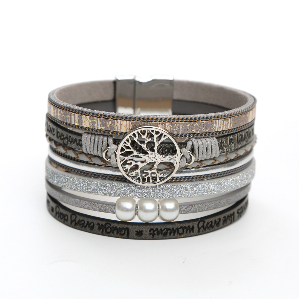 Pearl leather bracelet with magnet clasp