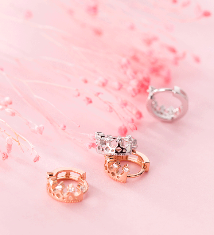 925 silver small  diamond crown earrings