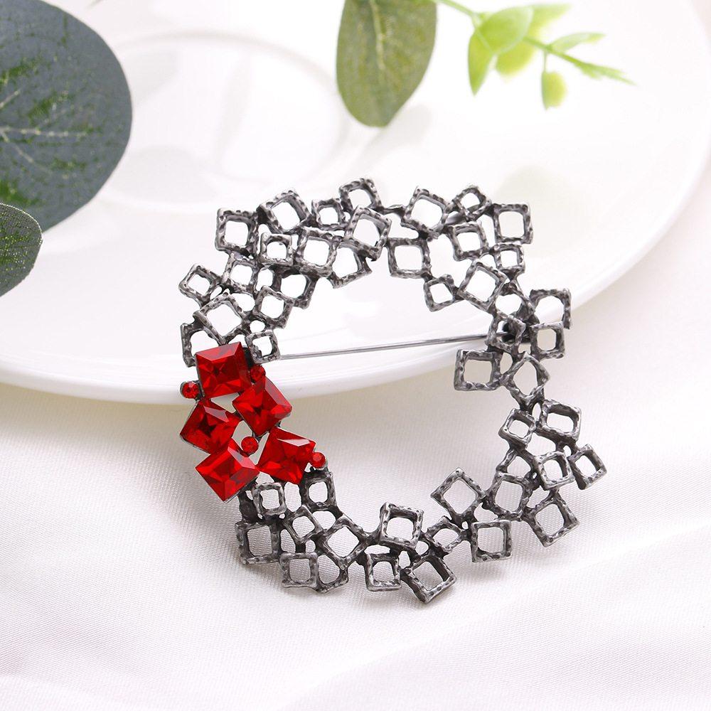 Geometric diamond studded scarf button Red - Shop at LoveMi