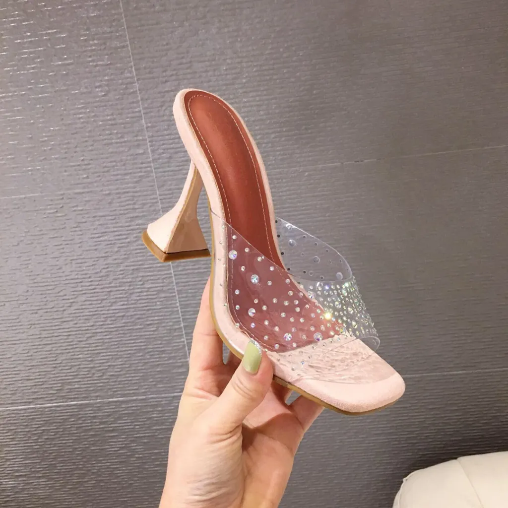 Wear sandals with high heels - Apricot