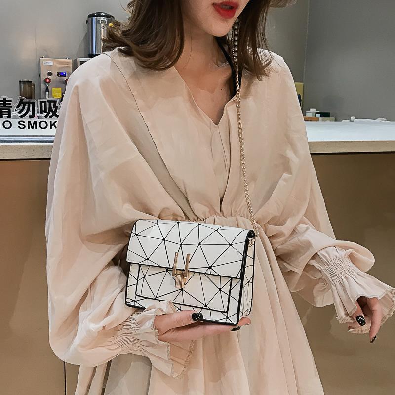 All-match lock chain small square bag