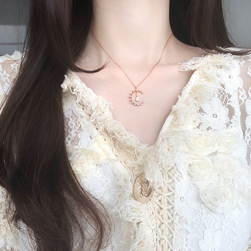 Lace Moon Diamond Necklace Clavicle Chain