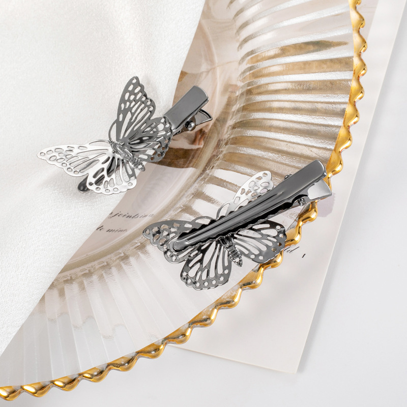 Creative new butterfly paired hairpin three-dimensional