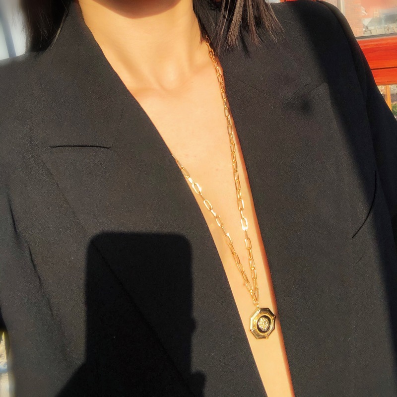 Dripping glaze cool black lion head pendant necklace