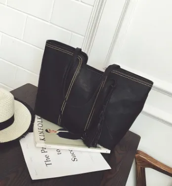 Thick line big bag tassel portable casual shoulder bag - Black