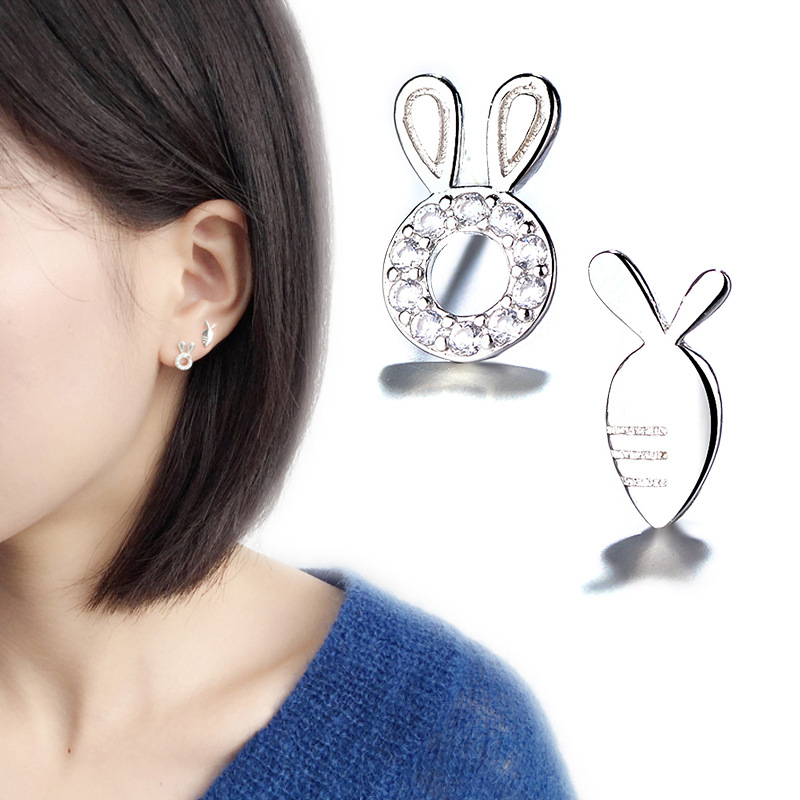 Sweet and lovely hollow rabbit with Diamond Earrings