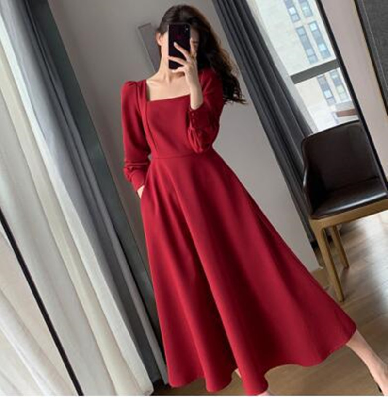 Hepburn style waist slimming puff sleeve dress