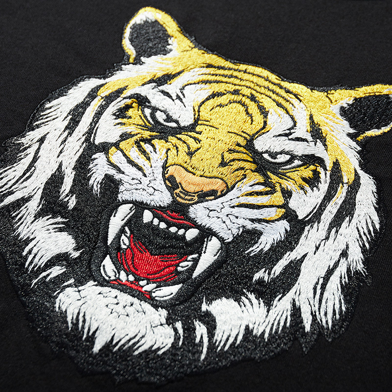 Men's embroidered tiger head round neck sweater