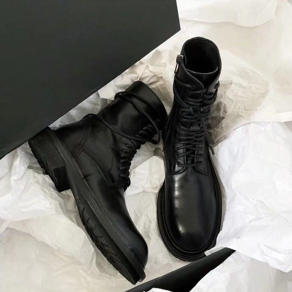 Lace up thick heel British style Martin boots
