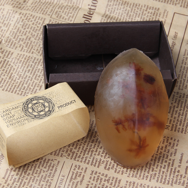 Handmade soap to control oil and improve secretion