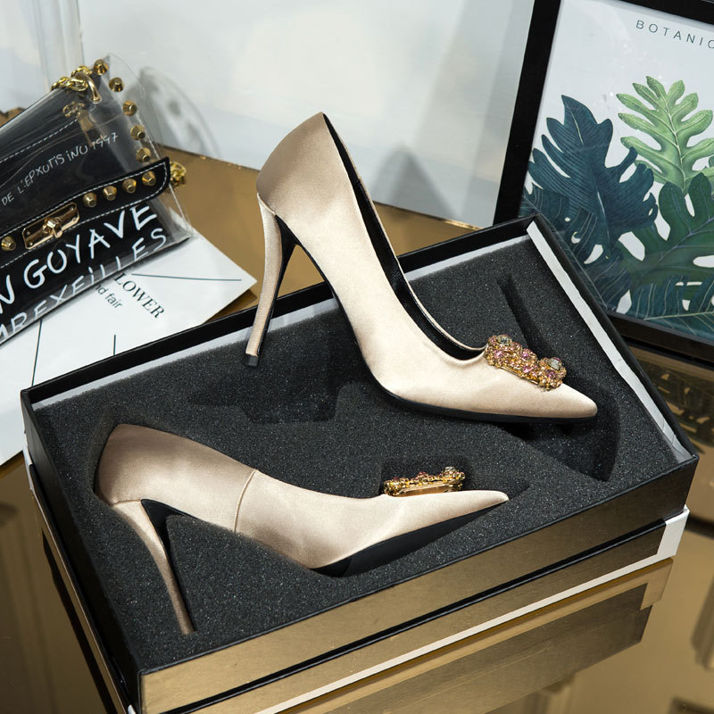 Black Satin pointed shoes