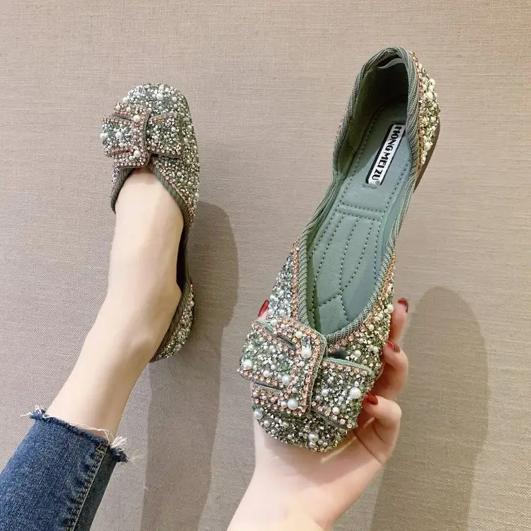 Flat set foot rhinestone scoop shoes