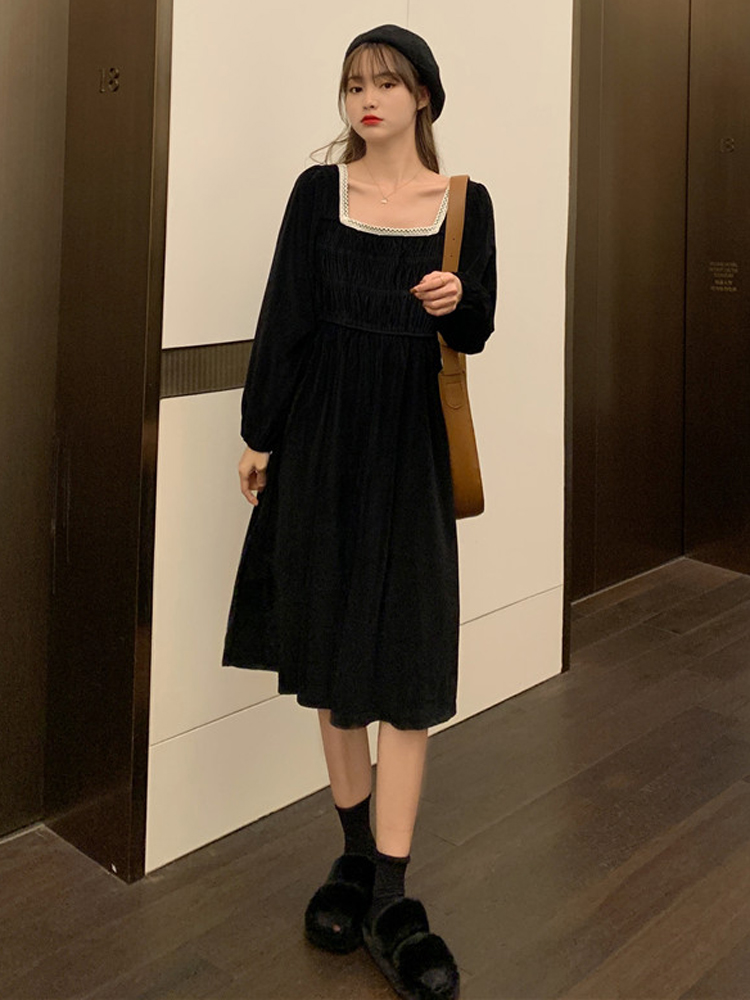 French dress with silk lace stitching