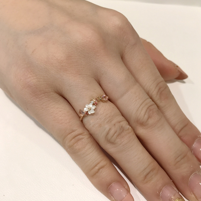 Natural shell flower white butterfly shell ring