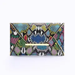 Snake print clutch - Green - View 1